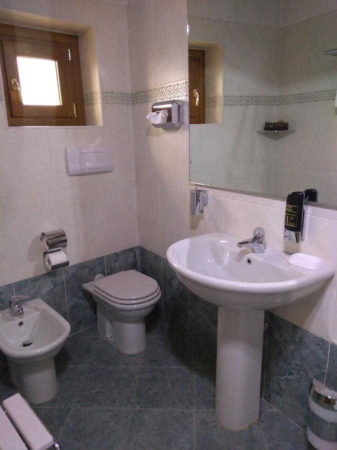 Hotel Fontana Santa Grumello del Monte Luaran gambar